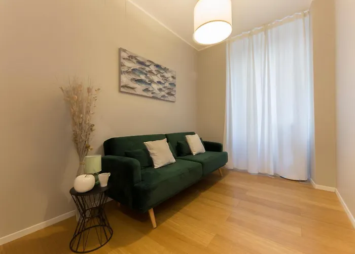 Casaviva-Modern Elegant Trilo In Genova Castelletto